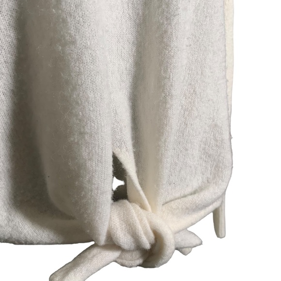 Olivaceous white women’s soft sweater L long sleeve tie front scoop neck fitted - Picture 7 of 13